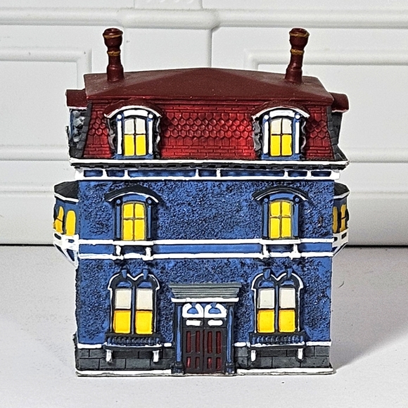 Concord Village Houses & Shoppes Building - Picture 4 of 8